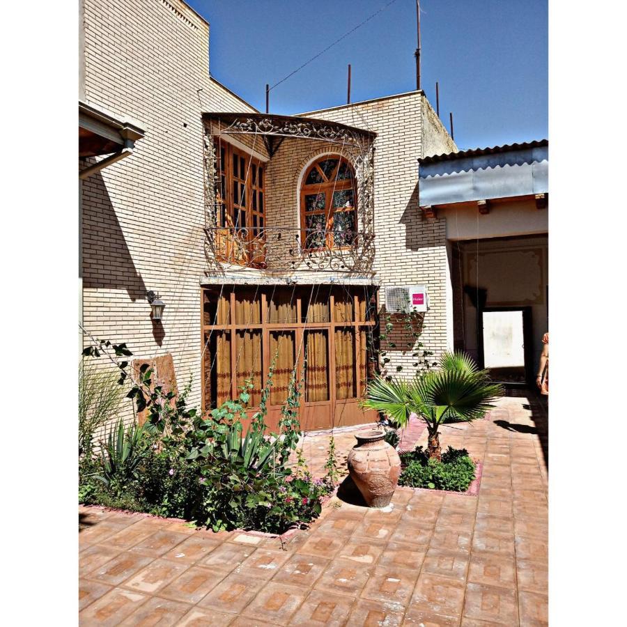 Rahmat Guesthouse ブハラ エクステリア 写真