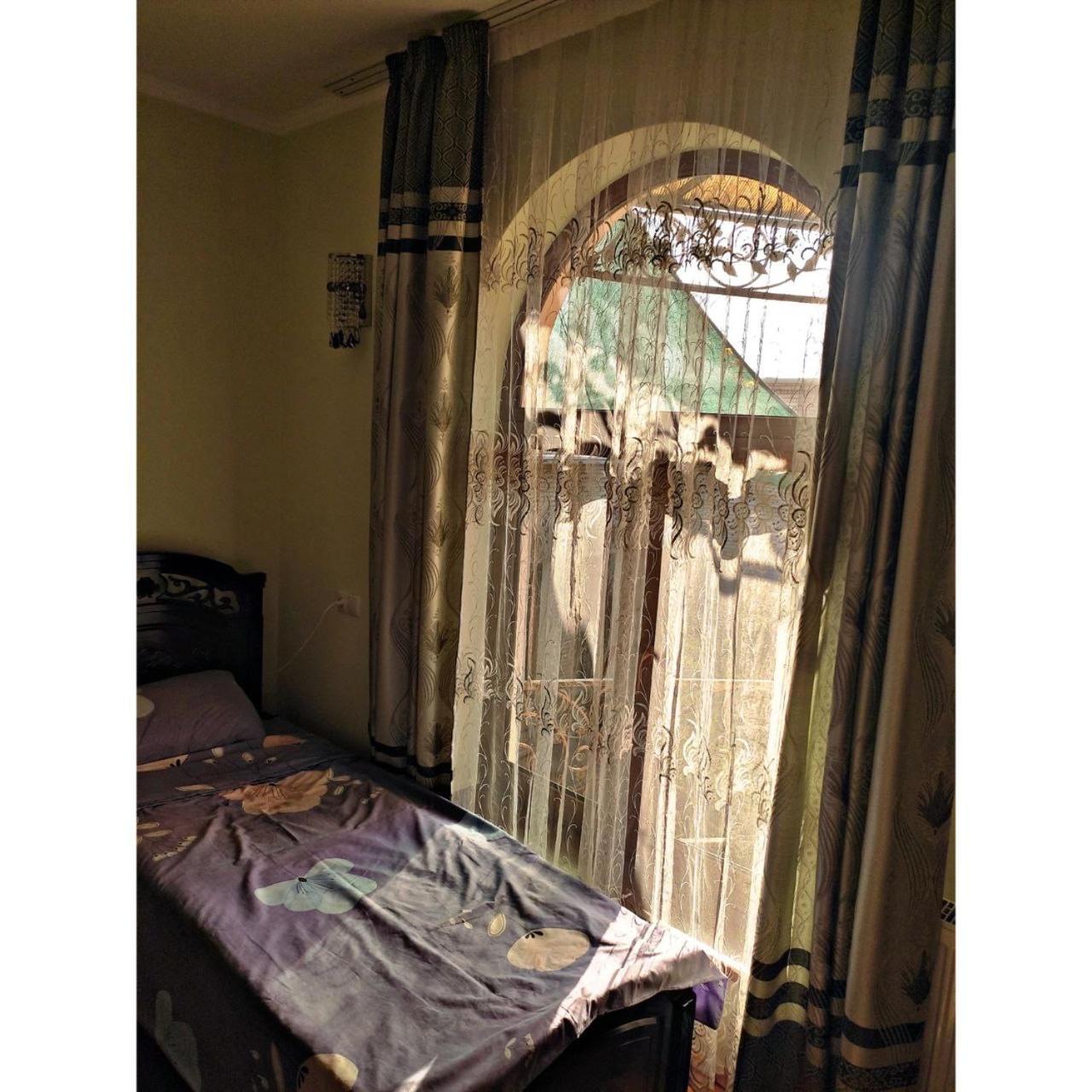 Rahmat Guesthouse ブハラ エクステリア 写真
