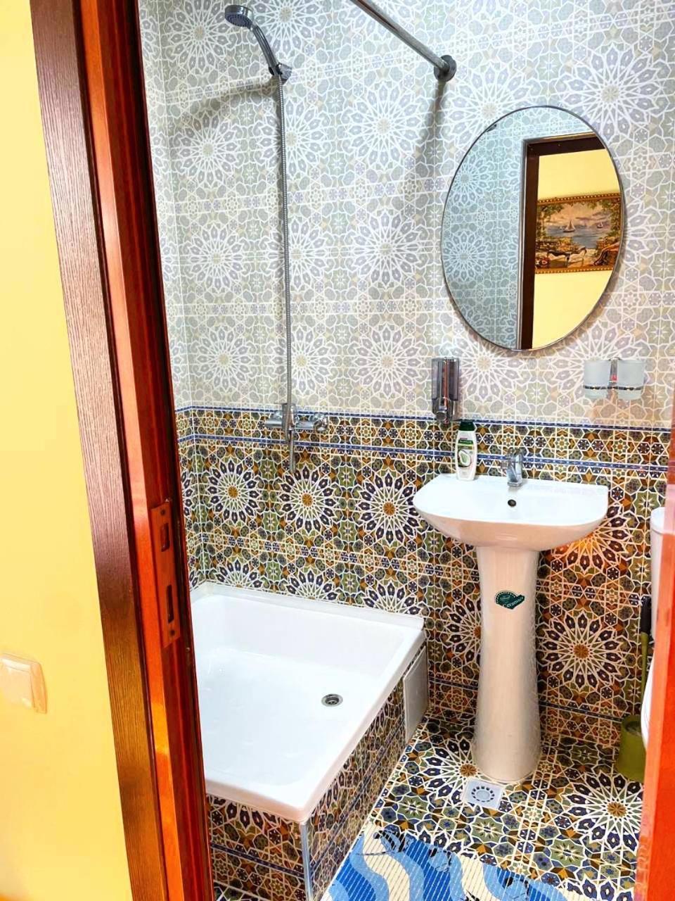 Rahmat Guesthouse ブハラ エクステリア 写真